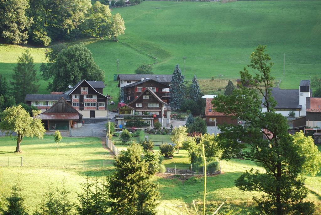 B&B Haus Zur Krone Oberriet Exterior foto