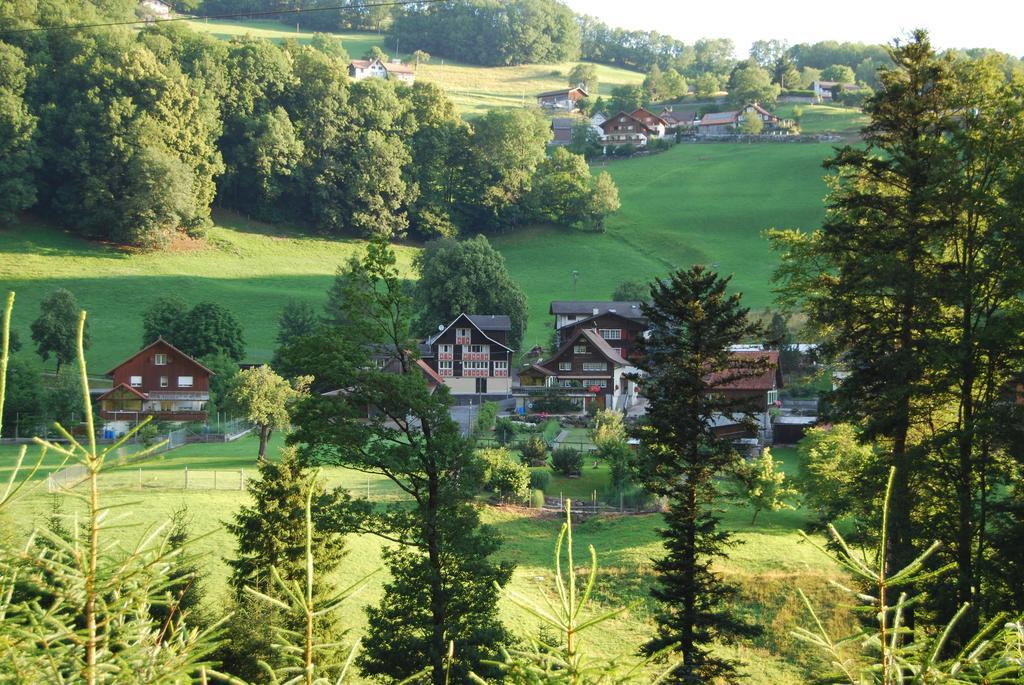 B&B Haus Zur Krone Oberriet Exterior foto